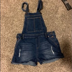 Jean short over all’s